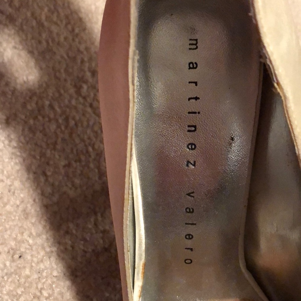 Shoes - Picture 3 of 5